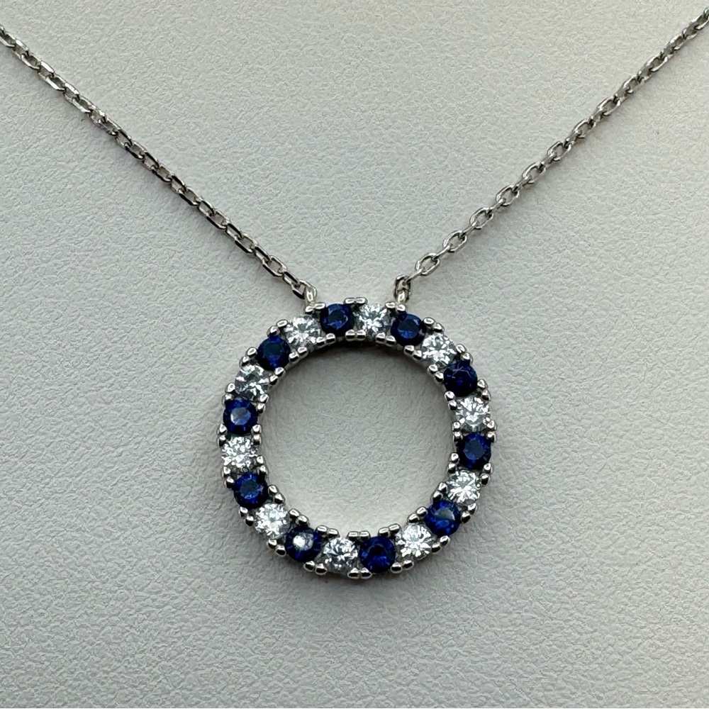 Stunning Sterling Silver Blue Sapphire Circle Pendant Necklace 925 Eternity